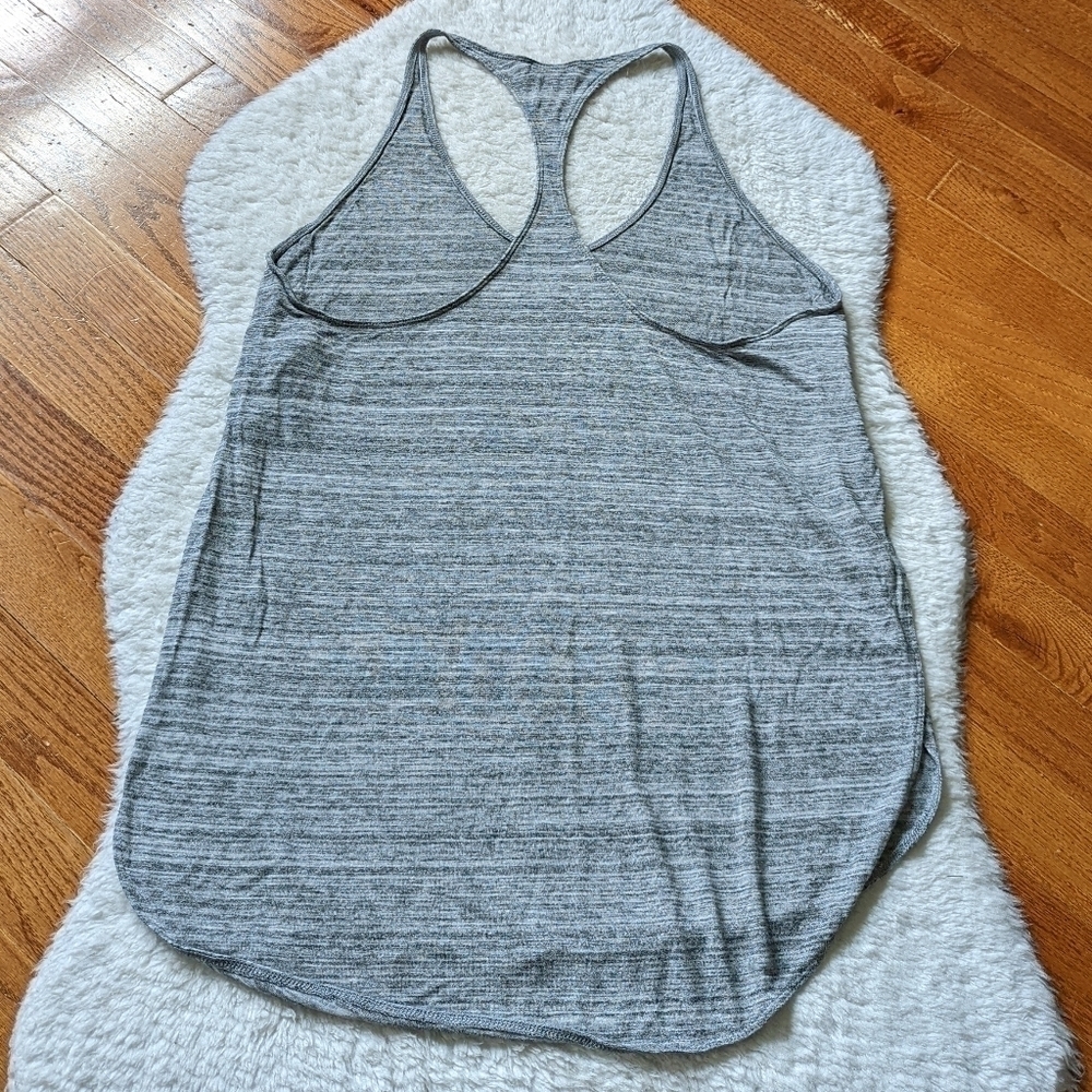 Aritzia wilfred racerback tank with side slits Heather grey medium - Picture 2 of 8